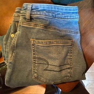 American eagle mom Jean